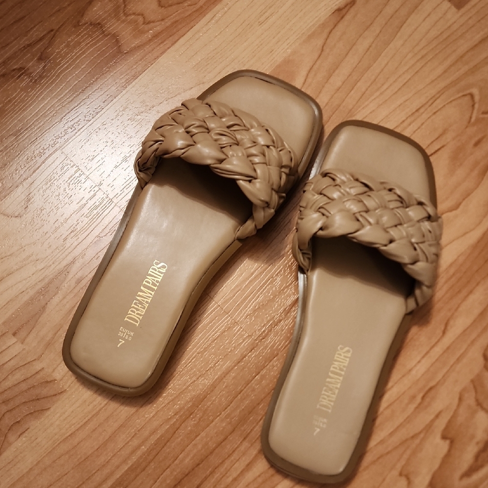 Dream Pairs Women's Beige Braided Sandals